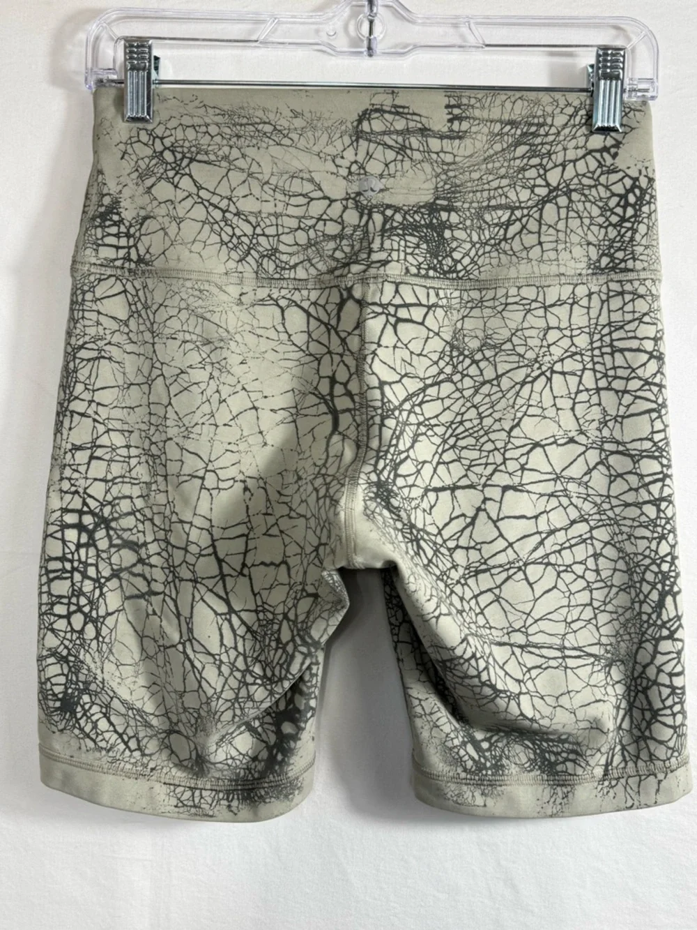 Lululemon Wunder Train High-Rise Shorts in Thread Dye Rover Black - Picture 3 of 4